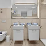 Jan Maat 2 Apartment